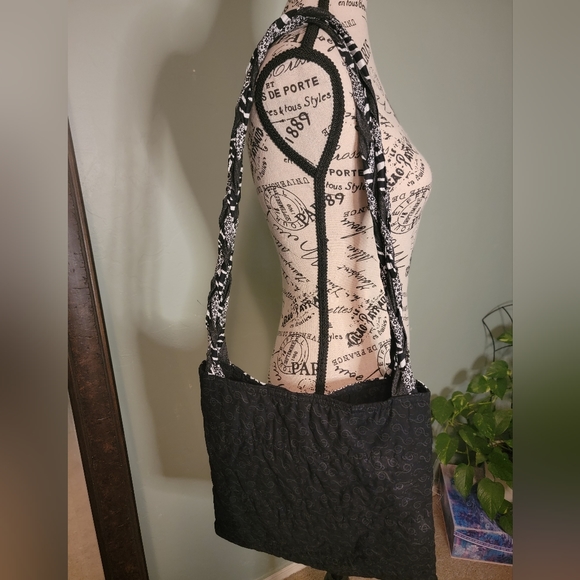 Black and white quilted patchwork shoulder bag with inner lining musical notes - Picture 2 of 12